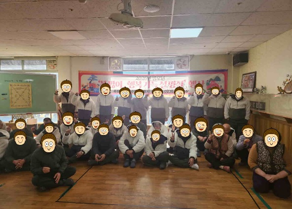 단체사진.jpg